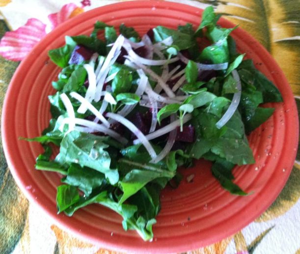 Arugula salad with basil thinnings