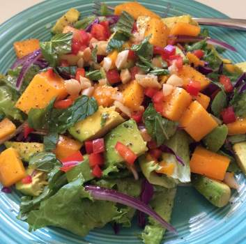 salad with mango and vanilla vinaigrette